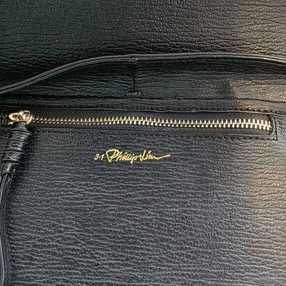 BLACK SATCHEL PURSE!  Like New! - Picture 11 of 16